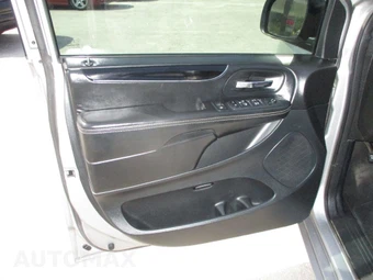 2019 Dodge Grand Caravan SE Plus 121.2" WB - miniatura 9