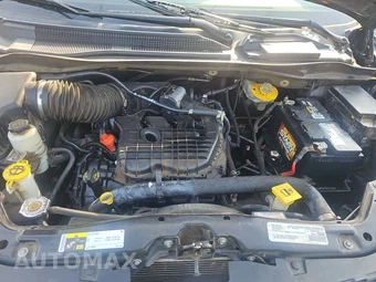 2019 Dodge Grand Caravan SXT 121.2" WB - miniatura 16