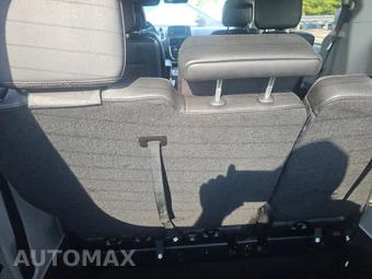 2019 Dodge Grand Caravan SXT 121.2" WB - miniatura 17