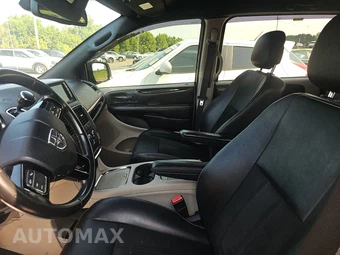 2019 Dodge Grand Caravan SXT 121.2" WB - miniatura 7