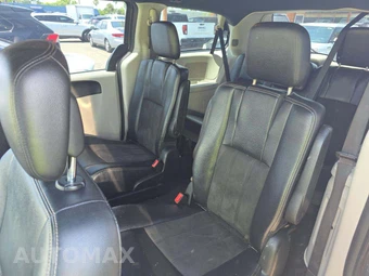 2019 Dodge Grand Caravan SXT 121.2" WB - miniatura 13