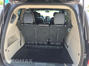 2019 Dodge Grand Caravan SXT 121.2" WB - miniatura 15