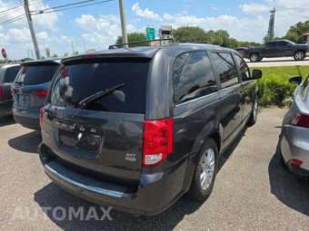 2019 Dodge Grand Caravan SXT 121.2" WB - miniatura 3
