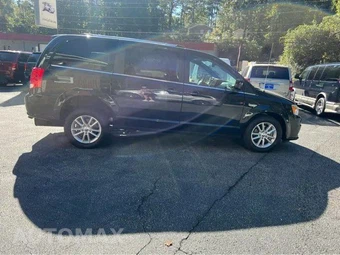 2019 Dodge Grand Caravan SXT 121.2" WB - miniatura 14