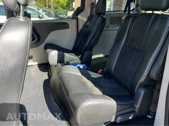 2019 Dodge Grand Caravan SXT 121.2" WB - miniatura 6