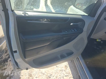 2019 Dodge Grand Caravan SXT 121.2" WB - miniatura 9