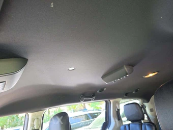 2019 Dodge Grand Caravan SXT 121.2" WB - miniatura 11