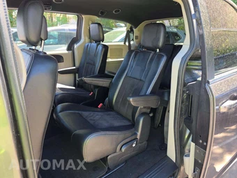 2019 Dodge Grand Caravan SXT 121.2" WB - miniatura 13