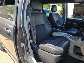 2019 Dodge Grand Caravan SXT 121.2" WB - miniatura 19