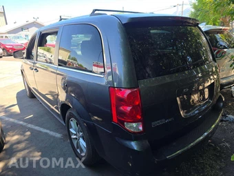 2019 Dodge Grand Caravan SXT 121.2" WB - miniatura 2