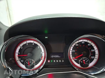 2019 Dodge Grand Caravan SXT 121.2" WB - miniatura 12