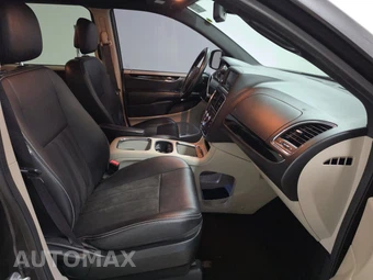 2019 Dodge Grand Caravan SXT 121.2" WB - miniatura 8