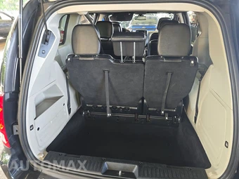 2019 Dodge Grand Caravan SXT 121.2" WB – miniatura 17