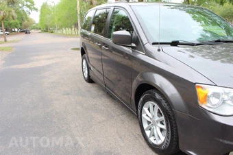 2019 Dodge Grand Caravan SXT 121.2" WB - miniatura 11