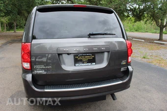 2019 Dodge Grand Caravan SXT 121.2" WB - miniatura 18