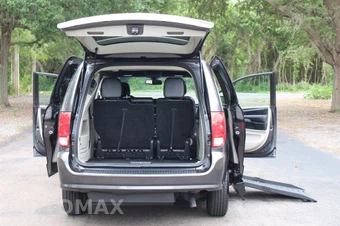2019 Dodge Grand Caravan SXT 121.2" WB - miniatura 21