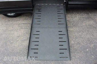 2019 Dodge Grand Caravan SXT 121.2" WB - miniatura 24