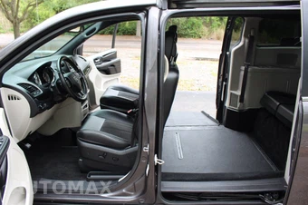 2019 Dodge Grand Caravan SXT 121.2" WB - miniatura 29