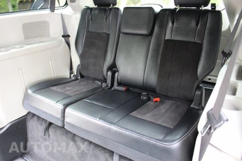 2019 Dodge Grand Caravan SXT 121.2" WB - miniatura 33