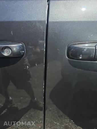2019 Dodge Grand Caravan SXT 121.2" WB - miniatura 21
