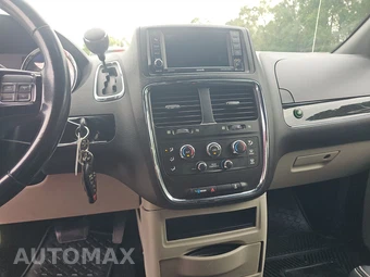 2019 Dodge Grand Caravan SXT 121.2" WB - miniatura 11