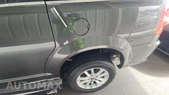 2019 Dodge Grand Caravan SXT 121.2" WB - miniatura 23