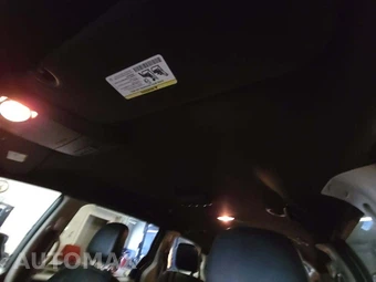 2019 Dodge Grand Caravan SXT 121.2" WB – miniatura 11