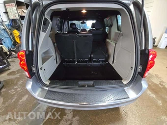 2019 Dodge Grand Caravan SXT 121.2" WB – miniatura 15