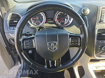 2019 Dodge Grand Caravan SXT 121.2" WB - miniatura 10