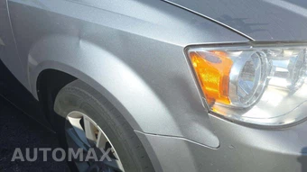 2019 Dodge Grand Caravan SXT 121.2" WB - miniatura 30