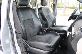 2019 Dodge Grand Caravan SXT 121.2" WB - miniatura 32