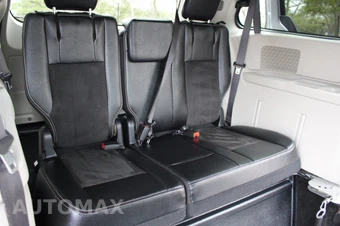 2019 Dodge Grand Caravan SXT 121.2" WB - miniatura 34