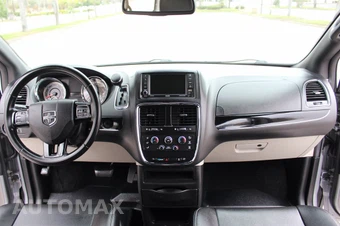 2019 Dodge Grand Caravan SXT 121.2" WB - miniatura 48