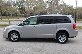 2019 Dodge Grand Caravan SXT 121.2" WB - miniatura 6