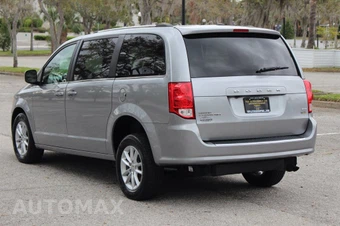 2019 Dodge Grand Caravan SXT 121.2" WB - miniatura 7