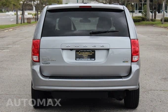 2019 Dodge Grand Caravan SXT 121.2" WB - miniatura 8