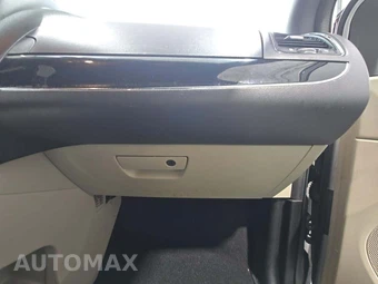2019 Dodge Grand Caravan SXT 121.2" WB – miniatura 20