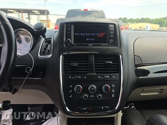 2019 Dodge Grand Caravan SXT 121.2" WB - miniatura 11
