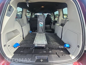 2019 Dodge Grand Caravan SXT 121.2" WB - miniatura 17