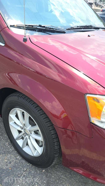 2019 Dodge Grand Caravan SXT 121.2" WB - miniatura 25