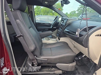 2019 Dodge Grand Caravan SXT 121.2" WB - miniatura 8