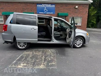 2019 Dodge Grand Caravan SXT 121.2" WB - miniatura 17