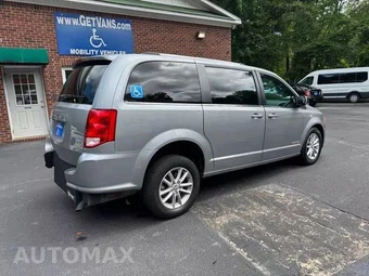 2019 Dodge Grand Caravan SXT 121.2" WB - miniatura 18