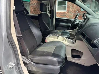 2019 Dodge Grand Caravan SXT 121.2" WB - miniatura 20