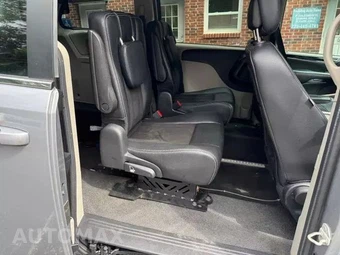 2019 Dodge Grand Caravan SXT 121.2" WB - miniatura 22