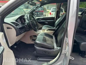 2019 Dodge Grand Caravan SXT 121.2" WB - miniatura 8