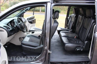 2019 Dodge Grand Caravan SXT 121.2" WB - miniatura 26