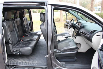 2019 Dodge Grand Caravan SXT 121.2" WB - miniatura 27