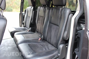 2019 Dodge Grand Caravan SXT 121.2" WB - miniatura 30