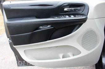 2019 Dodge Grand Caravan SXT 121.2" WB - miniatura 34